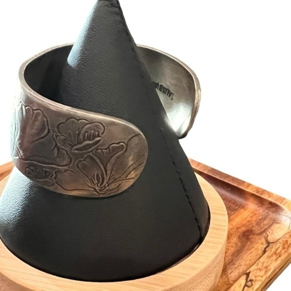 SALISBURY PEWTER AUGUST POPPY‎ ART NOUVEAU FLOWER VINTAGE CUFF BRACELET 1" WIDE - Picture 7 of 13